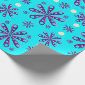 Retro Purple Flowers on Blue Background Geschenkpapier (Ecke)
