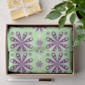 Retro Purple Flowers on Green Background Seidenpapier (Geschenk)