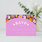 Retro Purple Orange Floral 70's Groovy Wedding RSVP Karte (Stehend Vorderseite)