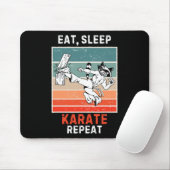 Retro Raccoon Eat Mousepad (Mit Mouse)