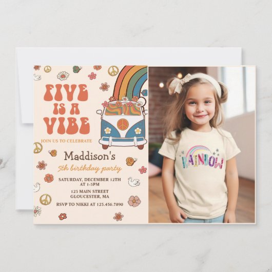 Retro Rainbow Five ist ein Vibe Groovy 5. Geburtst Einladung (Vorderseite)