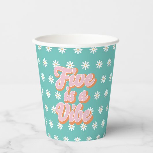 Retro Rainbow FIVE ist ein Vibe Groovy 5. Geburtst Pappbecher (Vorderseite)