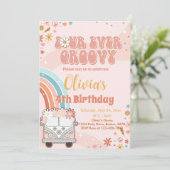 Retro Rainbow Groovy 4. Geburtstag Einladung (Stehend Vorderseite)