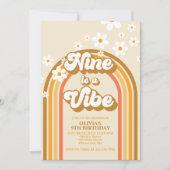Retro Rainbow Nine ist ein Vibe Groovy 9. Geburtst Einladung (Vorderseite)