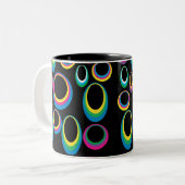 Retro Rainbow Ovals Tasse (Vorderseite Links)