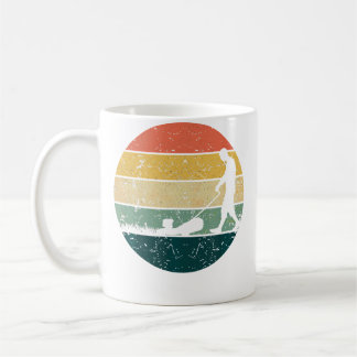 Retro-Rasenmähen Gras schneiden Mäher Gartenarbeit Kaffeetasse