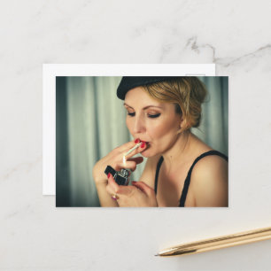 Retro-Raucherin Postkarte