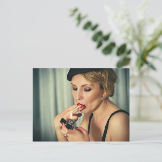 Retro-Raucherin Postkarte (Stehend Vorderseite)