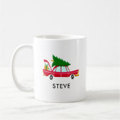 Retro Red Car mit einem Weihnachtsbaum Kaffeetasse (Links)