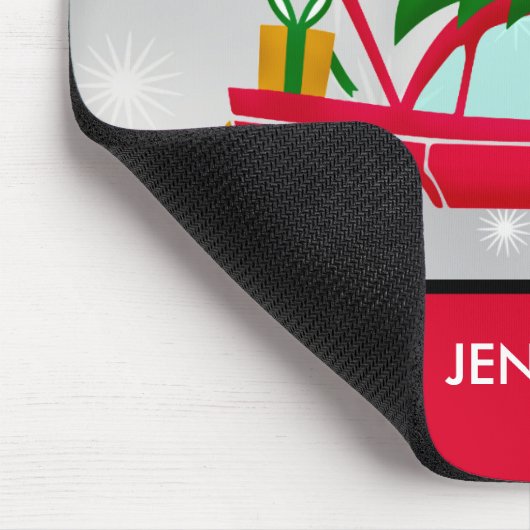 Retro Red Car mit einem Weihnachtsbaum Mousepad (Ecke)