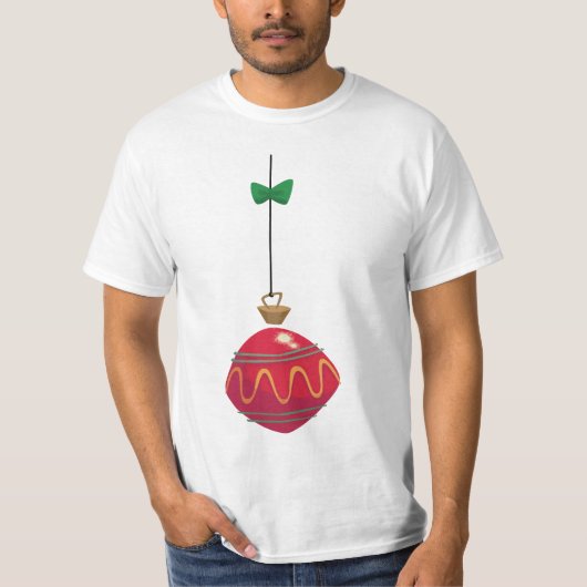 Retro Red Christmas Ornament mit einem grünen Bow T-Shirt (Vorderseite)