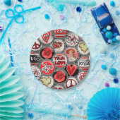 Retro Red Floral Hearts Pappteller (Party)