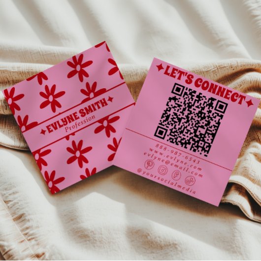 Retro Red Pink QR Code Groovy Floral Girly Trendy Quadratische Visitenkarte