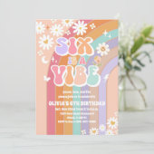 Retro-Regenbogen-Daisy-Geburtstagseinladung Einladung (Stehend Vorderseite)