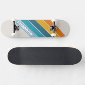 Retro-Regenbogen mit Name Skateboard (Horizontal)
