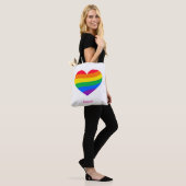 Retro Regenbogenherz - Süße farbenfrohe abstrakte Tasche (Am Model)