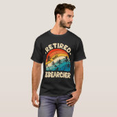 Retro-Researcher Vintage Altersvorsorge T-Shirt (Vorne ganz)