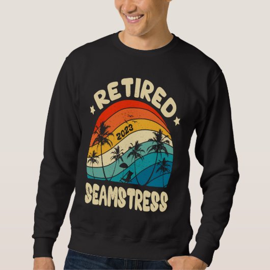 Retro Retired Seamstress Vintage Retirement Worked Sweatshirt (Vorderseite)