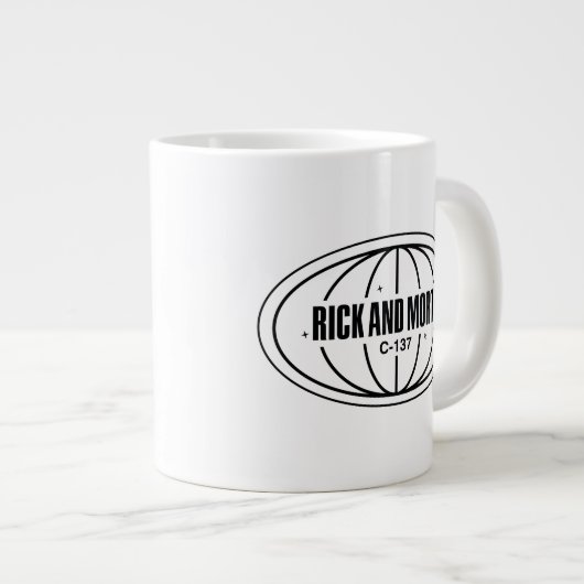 Retro Rick und Morty C-137 Dimension Abzeichen Jumbo-Tasse (Vorderseite Rechts)
