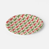 Retro Rockets Muster in Weihnachten Rot und Grün Pappteller (Schrägansicht)