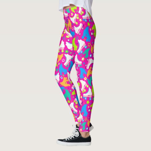 Retro Rollen-Skate NeonBrights auf Rosa Leggings (Links)