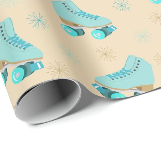 Retro Roller Skate Aquamarin und Tan Gemustert Geschenkpapier (Rolleneckpunkt)