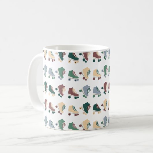 Retro Rollerskates Green Dusty Pink Pattern Kaffeetasse (Vorderseite Links)