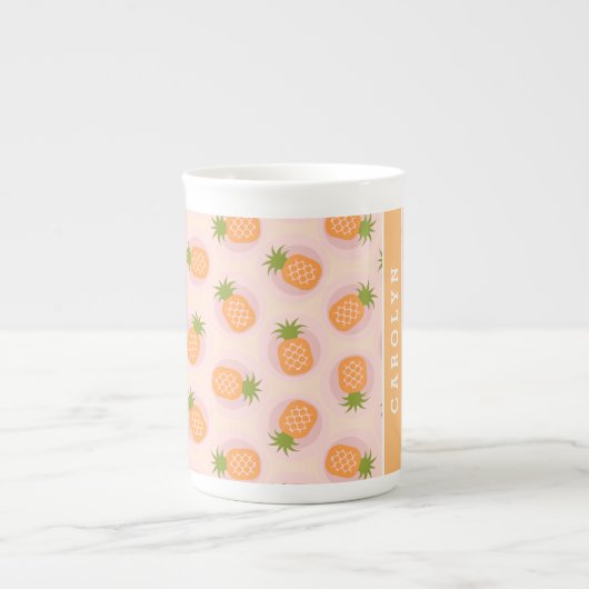 Retro rosa orange Ananas kopiert Monogramm Porzellantasse (Vorderseite)