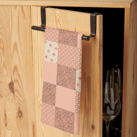 Retro Rosa Patchwork Geschirrtuch (Drittel gefaltet)