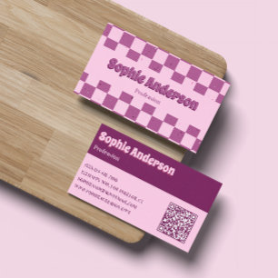 Retro Rosa & Violett Schachbrett mit QR-Code Visitenkarte