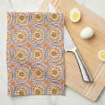 Retro Round Tiles Mexico Daisy Muster Peach Geschirrtuch<br><div class="desc">Dekorieren Sie Ihre Küche mit diesem handgezeichneten,  runden,  trendigen Fliesenmuster Handtuch. Macht ein großartiges Hauswärme- oder Hochzeitsgeschenk! Sie können ihn anpassen und auch Text hinzufügen. Karo in meinem Shop für viel mehr Farben und Muster sowie passende Artikel für deine Zuhause!</div>
