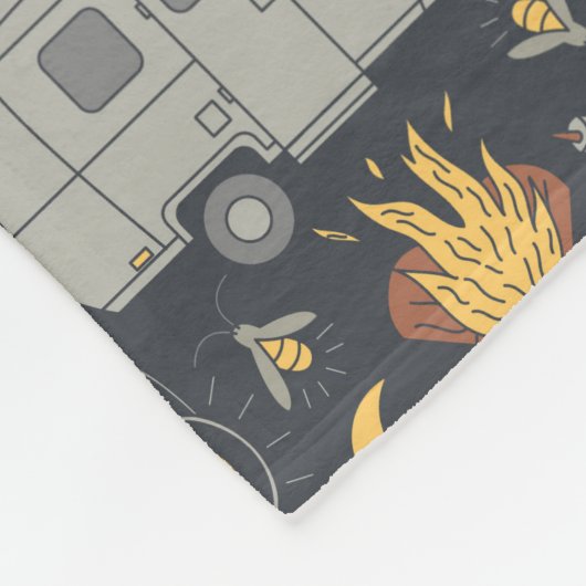 Retro RV Camping Fleece Blanket (Ecke)
