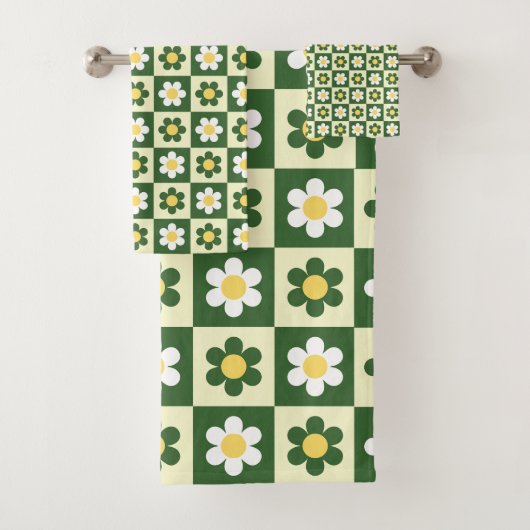 Retro Sage Green and Cream Daisy Checkerboard Badhandtuch Set (Insitu)