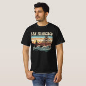 Retro San Francisco Golden Gate Bridge Sunset  T-Shirt (Vorne ganz)