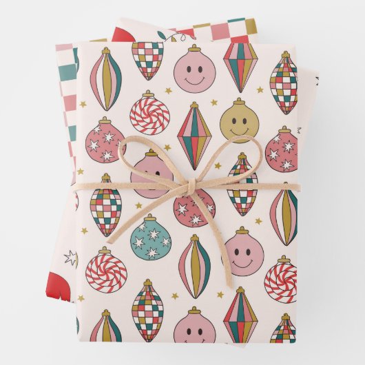 Retro Santa Schachbrett Happy Ornaments Geschenkpapier Set (Beispiel)