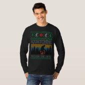 Retro Sasquatch Bigfoot Ugly Christmas Sweater T-Shirt (Vorne ganz)