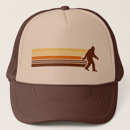Retro Sasquatch Design Mesh Trucker Hat Truckerkappe (Vorderseite)