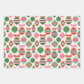 Retro Scandi Christmas Ornaments - Green Red White Geschenkpapier Set (Vorderseite)