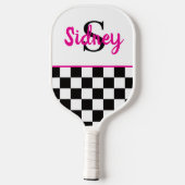 Retro-Schachbrett Neonrosa Name Monogramm Pickleball Schläger (Rückseite)
