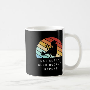 Retro-Schlittenhockeyspieler-Silhouette Eat Sleep  Kaffeetasse