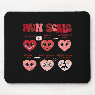 Retro-Schmerzbewertung Herz-Trauma-Krankenschweste Mousepad