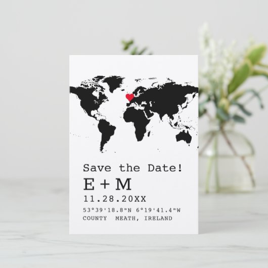 Retro-Schreibmaschine Weltkarte mit Herzziel Save The Date (Stehend Vorderseite)