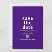 Retro Schriftart Lila QR Code Moderne Hochzeit Save The Date (Vorderseite)