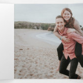 Retro Schriftart Royal Blue QR Code Foto Moderne H Dreifach Gefaltete Einladung (Innenseite Mitte)