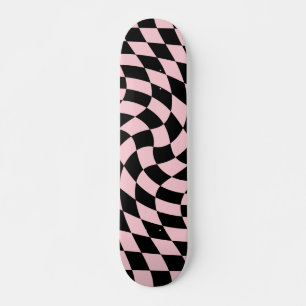 Retro-Schwarz-Rosa-Karo verschleiert Skateboard