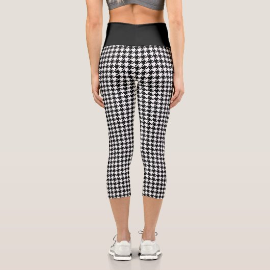 Retro-Schwarz-Weiß-Hahnentrittmuster-Muster Capri Leggings (Rückseite)