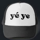 Retro Schwarz-Weiß Opa Chinesisch yé ye Truckerkappe<br><div class="desc">"yé ye" im Retro-Stil Schriftart,  Farbe ist editierbar; fügen Sie Ihren eigenen Namen,  wenn gewünscht,  und wählen Sie Hassstil. Kontaktieren Sie mich für weitere Spitznamen.</div>