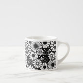 Retro Schwarz-weiße Blume Espresso Tasse (Rechts)