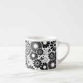 Retro Schwarz-weiße Blume Espresso Tasse (Rechts)