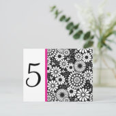 Retro Schwarz-weiße Blume Tischnummer Postkarte (Stehend Vorderseite)